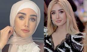 واحدة من بين النجمات اللاتي خطفن الأنظار بجمالهن في الحجاب وإطلالات المحجبات كانت الفنانة الشهيرة هنا الزاهد ، حيث ظهرت هنا الزاهد مؤخرًا بصورة مرتديةٍ فيها الحجاب، وذلك ضمن إحدى الشخصيات التي كانت تؤديها في أحدث مسلسلاتها وهو مسلسل حلوة الدنيا سكر. Ø­Ø¬Ø§Ø¨ Ù‡Ù†Ø§ Ø§Ù„Ø²Ø§Ù‡Ø¯ ÙÙŠ Ù…Ø³Ù„Ø³Ù„ Ø­Ù„ÙˆØ© Ø§Ù„Ø¯Ù†ÙŠØ§ Ø³ÙƒØ± ÙˆØ§Ø­Ø¯Ø© Ø¬Ø¯ÙŠØ¯Ø©