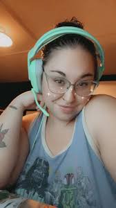 I'm going to be streaming in about an hour with some friends and my  husband! Come watch us play and stop in and say hi! I'm working really hard  to become affiliate