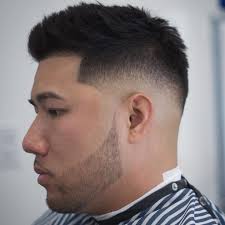 Even if the bald fade haircut doesn't ring a bell, chances are you have come across this trend in your everyday life. Desvanecido Cortes De Cabello Para Hombre Parte De Atras Peinados Originales