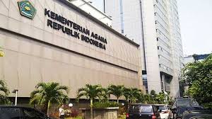 Juru bicara mahkamah agung andi samsan nganro menyampaikan pertimbangan majelis hakim adalah faida telah menindaklanjuti rekomendasi menteri pendayagunaan aparatur negara dan reformasi birokrasi, mendagri dan komisi asn, serta gubernur jawa timur. Kemenag Hormati Putusan Mahkamah Agung Soal Skb Seragam Sekolah