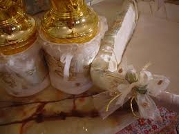 صور منوعة لتجهيزات غرف الولادة ترتيبات استقبال المولود غرف مواليد منتدى جدايل Wedding Sneaker Wedding Shoe Decorative Jars