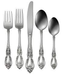 Free shipping on orders over $50. Oneida Louisiana Floral Fiddleback 45 Piece Stainless Steel Flatware Set Dillard S