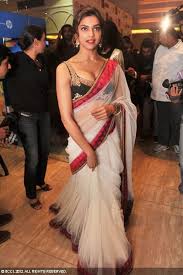 Premiere Cocktail Deepika Padukone Saree Bollywood Fashion Indian Celebrities