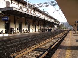 L'idea di realizzare una funivia di collegamento tra stresa e la cima del mottarone risale agli anni '60, quando la società di gestione della ferrovia del mottarone iniziò a pensare di. Stazione Di Stresa Wikipedia