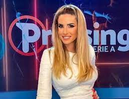 33, born 5 june 1987. Giorgia Rossi Decollete Mozzafiato Curve In Vista Bella E Affascinante Foto