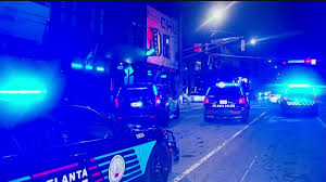 ¡Alerta en Atlanta! Noche Trágica: Tiroteo Masivo Deja Muertos y Heridos - Imagen principal del artículo