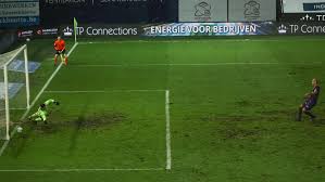 Zulte waregem (belgium) | flashscore.co.uk website offers zulte waregem live scores, latest results, fixtures, squad and results archive. D1a Le Terrain De Zulte Waregem Endommage Par Une Maladie Fongique Causee Par Un Champignon Photo Le Soir Plus