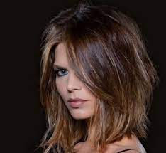 13 idee taglio e colore. Capelli Tendenze Autunno Inverno 2019 2020 Frisuren Lockige Frisuren Frisuren Feines Haar