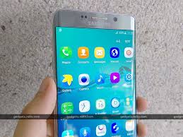 Android v5.1.1 (lollipop) upgradable to v6.0 (marshmallow). Samsung Galaxy S6 Edge First Impressions Ndtv Gadgets 360