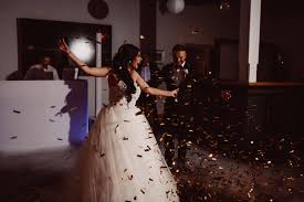 Erfahrene musiker, sänger und djs für ihre hochzeit in der region dresden, bautzen und ostsachsen finden sie hier auf dieser seite. Top Event Hochzeits Dj Aachen Dj Funky Ju