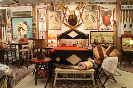 Pin By Maria Starzyk On Cabin Days Cabin Decor Rustic Cabin Decor Cabin Interiors