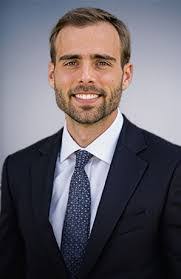 Kenneth Fair's Instagram, Twitter & Facebook