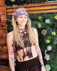For paris jackson, that's nearly seven years of life without her dad. Paris Jackson On Instagram Favorite Picture She Is Like Sunflower And Sunshine Parisjackson Parisjack Paris Jackson Paris Jackson Tattoo Jackson