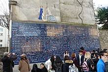 Born in rome, he first worked as a stuntman, then was offered real acting parts by director duccio tessari, starting. Rita Hayworth Wikipedia