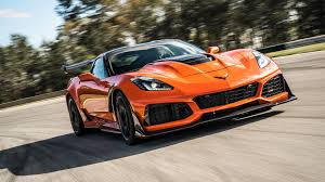 Averaging these speeds gives the true top speed. Watch This 2019 Corvette Zr1 Go 214 Mph During Intense Top Speed Run