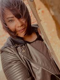 It's a new year for meeeeeeeheeeeee and I'm healing good... 😌 🙏  #feelinggood #singer #songwriter #music #love #peace #happiness  #selfregarding