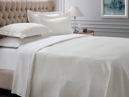 Mat saten, rengi atmaz, çekme yapmaz üretim yeri: Fortune Cift Kisilik Yatak Ortusu Beyaz Madame Coco