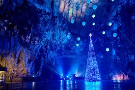Последние твиты от christmas cave (@xmascave). Living Nativity Scenes In The Postojna Cave In The Christmas Time