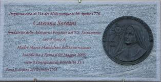 ˈpɔrto ˈsanto ˈsteːfano) is a seaport town on the west coast of italy, in the municipality of monte argentario, in the province of grosseto, tuscany. File Targa Caterina Sordini Casa Natale Porto Santo Stefano Jpg Wikimedia Commons