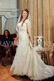 Jill Looked Gorgeous In Her Wedding Gown Duggar Wedding Modest Wedding Dresses Duggar Girls