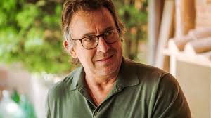 Marco Borsato opgenomen in ziekenhuis na fietsongeluk: “Nog lang revalideren”