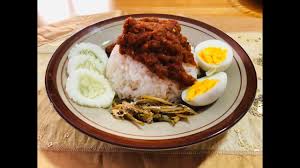Hari ni ita sediakan nasi lemak yang simple bersama sambal ikan bilis dan telur goreng. Sambal Nasi Lemak Sambal Ikan Bilis Malaysian Food Recipe By Rs Sharing Spoon Youtube
