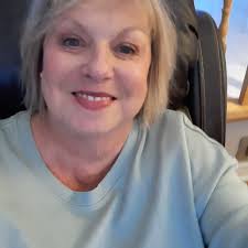 Capsule du 10 Avril Nouveautés Alison Sheri et marina V 💙 N'oubliez pas  d'aimer et de partager Disponibles dans nos 4 boutiques et en ligne👇  https://lilyvogue.ca/collections/capsule-du-10-avril