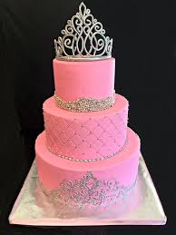 This is a great theme if your daughter wants to bright jewelry and and a tiara are essential to becoming a princess during you quinceañera! Princess Themed Quinceanera Cake