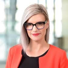 Janet Rideout's Instagram, Twitter & Facebook