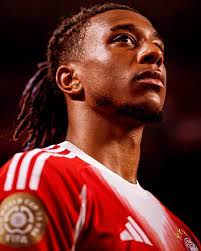 Déjà un an au FC Bayern 😊 @m.olise #olise #michaelolise #fcbayern  #fcbayernmünchen #miasanmia #equipedefrance #edf #mo17 #michael #bayern  #bayernmunich #football #o17 #fifa #ucl #bundesliga #fcb #miasanfamily  #championsleague #champions