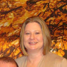 Amy Seavey's Instagram, Twitter & Facebook