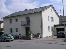 Die kreisstadt kelheim entwickelt sich immer mehr zum geheimtipp:eine tolle altstadt, die herrliche befreiungshalle, der weltberühmte donaudurchbruch, wunderschöne umgebungsnatur, beste infrastruktur 5 Zimmer Wohnung Zu Vermieten Elsterstrasse 16 93309 Kelheim Kelheim Kreis Mapio Net