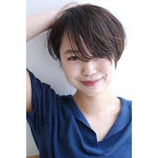 男性ウケも抜群 オシャレに決まる愛されショート ボブ特集 folk ショートのヘアスタイル ヘアスタイリング ショート 面長