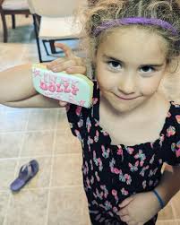 Amber Joy Olson 🫶 Glam Gardener‎‏ (@‏‎joyfullyglam‎‏) • صور ومقاطع فيديو  على Instagram