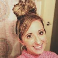 Laura Bettis's Instagram, Twitter & Facebook