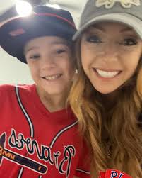 family ♥️ ⚾️ 💦 ☀️ #mypeople #summervibes #mrandmrs #bonusson  #makingmemories