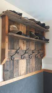 Cool And Creative Hat Rack Ideas For Sweet Home Diy Wooden Projects Wooden Pallet Projects Diy Pallet Furniture