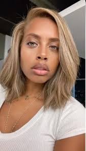 Ashleigh Williamson's Instagram, Twitter & Facebook