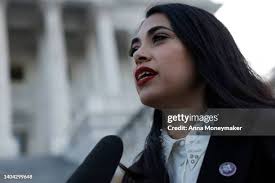 64 fotos e imágenes de alta resolución de Mayra Vela