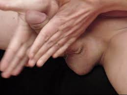 Résultat de recherche d'images pour "gif branlette coeur solitaire"