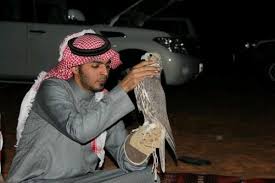 أشاد الشاعر ياسر التويجري بتجربة الأمير بدر بن عبدالمحسن الشعرية مشيرًا إلى أنه هو الرمز الأكبر للشعراء السعوديين، لجماهيريته أولًا، ولعطائه واستمراريته ثانيًا. Ù„Ø§Ø¬Ù„Ùƒ ÙŠØ§Ø³Ø± Ø§Ù„ØªÙˆÙŠØ¬Ø±ÙŠ Yasser 501 Twitter
