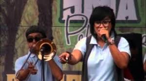 Capo 2 intro c g f c f g c g f c f g c g c baby were good friends for so long am kau bilang sayang entah benar atau bohong f bilang rindu and all of your feelings g. Chords For Ku Ingin Kau Mati Saja Souljah Konser Pekalongan