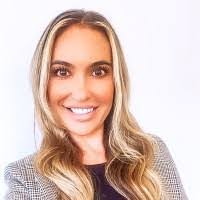 Jennifer Kott's Instagram, Twitter & Facebook