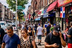 Inauguran plaza “Alianza Dominicana” en Alto Manhattan NUEVA YORK.- La  inauguración de la nueva "Plaza Alianza Dominicana" en Washington Heights  representa un hito significativo para la comunidad dominicana en Nueva  York. Aquí