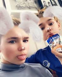 Order a fully customized filter. Snapchatfilter Bei Jungs Hubsch Oder Unangenehm Filter