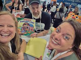 Forever grateful to all the book buddies that stopped by to support the  debut of @forever.friends.farm! JASPER (my puppet pal) was seriously in awe  🙀 thank you to the entire @baker_and_taylor @pawprintspublishing