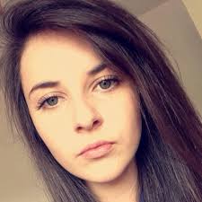 Beth Rowland (@browlssss)