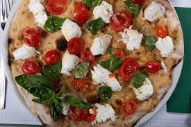 L'impasto per la pizza ai 5 cereali bimby con farro, orzo, mais, riso e avena, con farina fatta in casa multicereale fa bene ed è buono! Pizza Ai 5 Cereali Prova Quella Di Pepe A San Giovanni Pepe San Giovanni