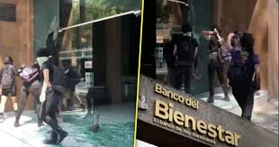 Información, fotos y videos en milenio. Mientras Encapuchadas Destrozan Banco Del Bienestar Otras Gritan No Mas Violencia