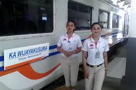 Jadwal kereta api stasiun solo balapan reguler terbaru tahun 2021 tujuan jakarta kota, pasar senen, jombang, kutoarjo, malang, semarang tawng. Banyuwangi Merdeka Com Wabup Yusuf Harap Ka Wijayakusuma Rute Banyuwangi Cilacap Bisa Tingkatkan Ekonomi